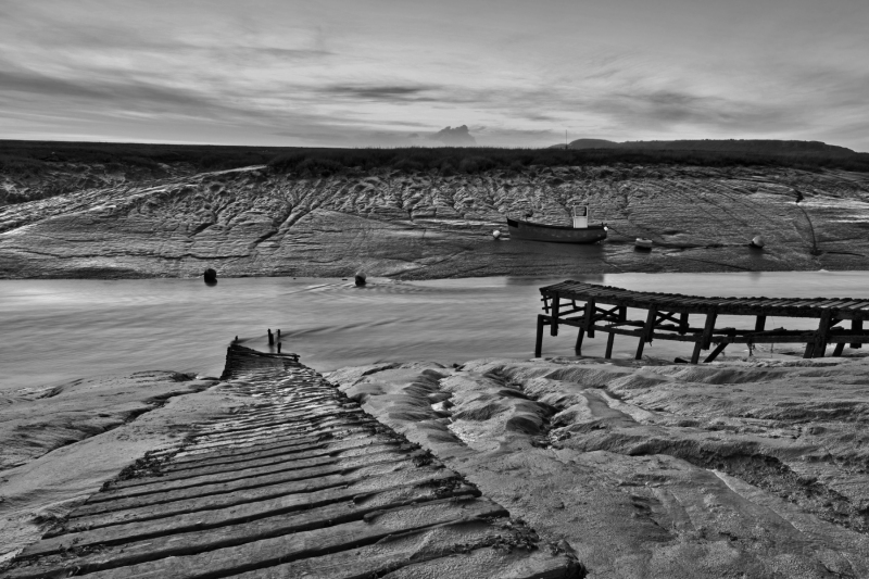 muddy-river-bw-HD